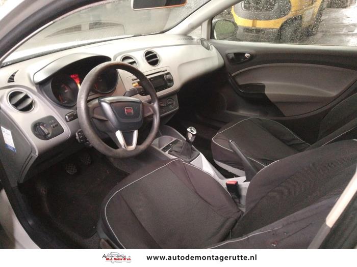 Seat Ibiza IV SC 1.2 12V Vehículo de desguace (2009, Blanco)
