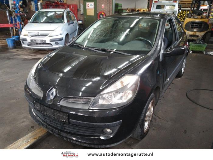 Renault Clio III 1.2 16V 75 Salvage vehicle (2006, Black)