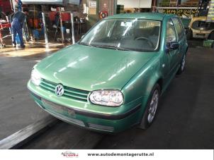 Volkswagen Golf IV 1.9 SDI  (Épave)
