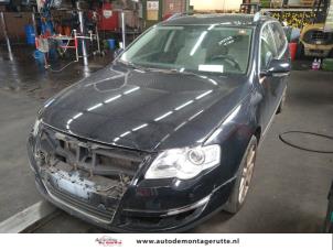Volkswagen Passat Variant 2.0 FSI 16V  (Schrott)