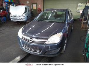 Opel Astra H SW 1.6 16V Twinport  (Épave)