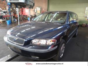 Volvo V70 2.4 20V 140  (Salvage)