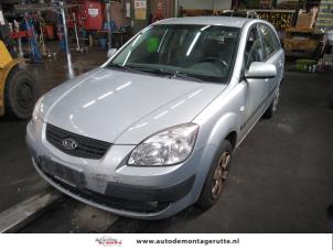 Kia Rio II 1.4 16V  (Épave)