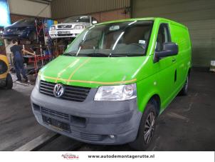 Volkswagen Transporter T5 1.9 TDi  (Épave)
