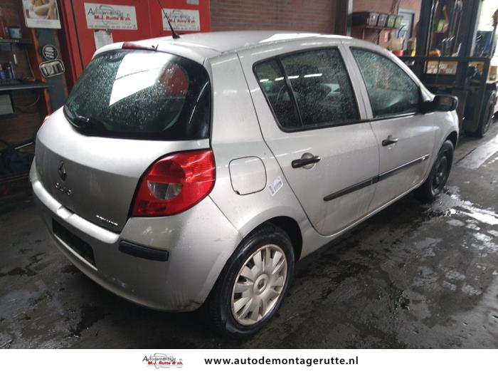 Renault Clio III 1.2 16V 75 Schrottauto (2006, Grau)