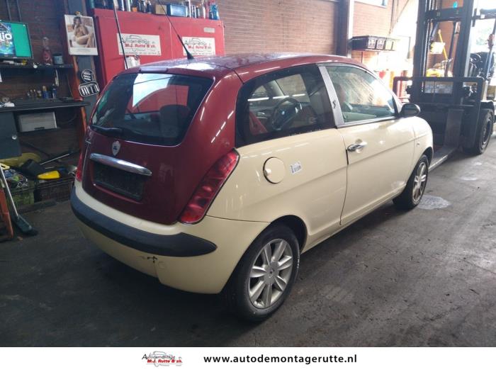 Lancia Ypsilon 1.2 16V Skrotfordon (2006, WIT)