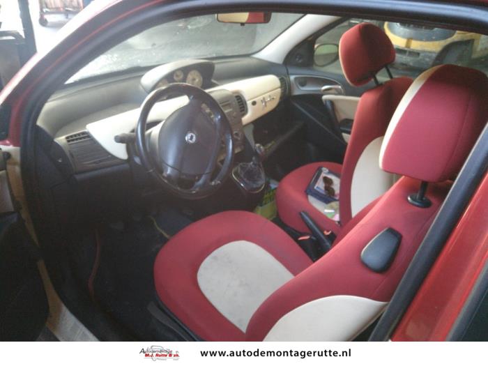 Lancia Ypsilon 1.2 16V Skrotfordon (2006, WIT)