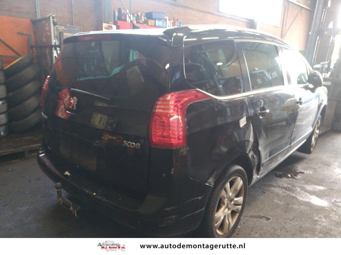 Peugeot 5008 I 1.6 THP 16V Épave (2010, Noir)