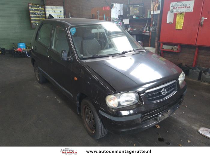 Suzuki Alto 1.1 16V Schrottauto (2003, Schwarz)