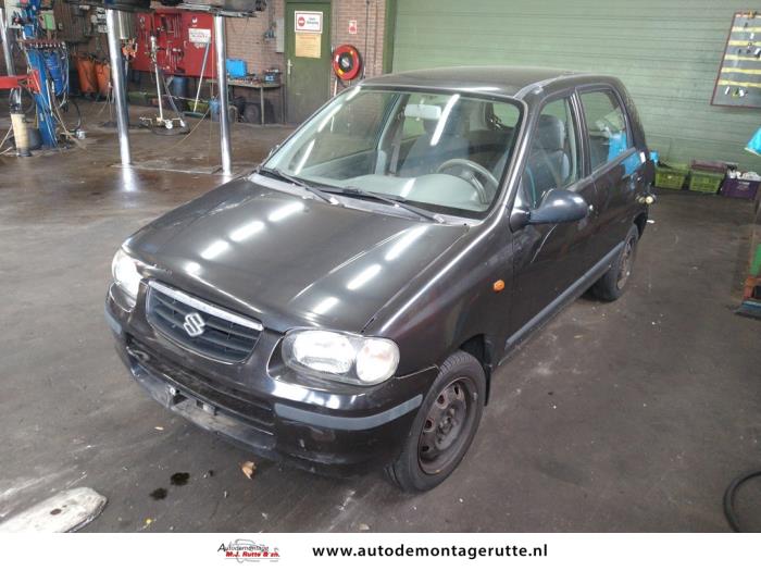 Suzuki Alto 1.1 16V Schrottauto (2003, Schwarz)