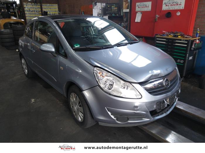 Opel Corsa D 1.2 16V Vehículo de desguace (2007, Gris)