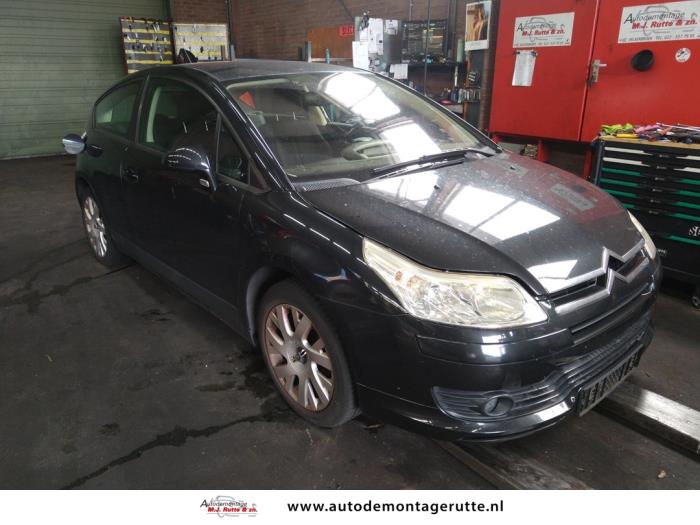Citroen C4 Coupé 1.6 16V Vehículo de desguace (2005, Negro)