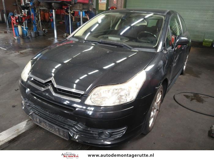 Citroen C4 Coupé 1.6 16V Vehículo de desguace (2005, Negro)