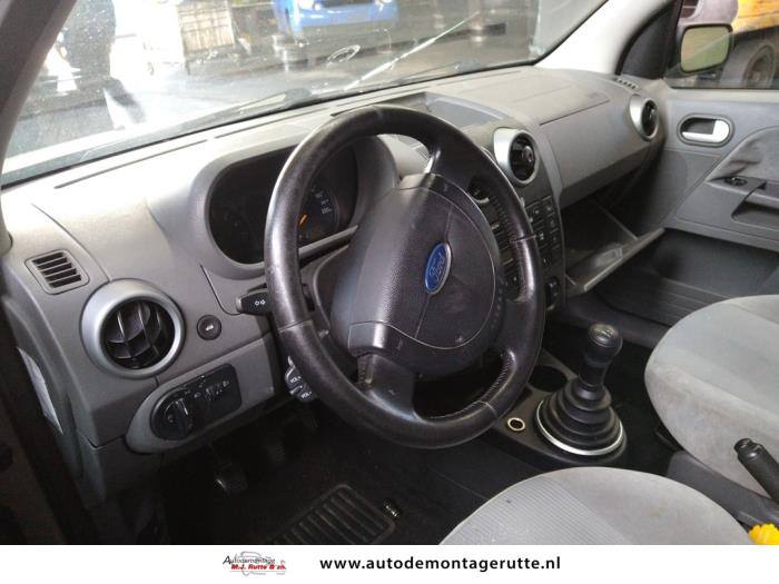 Ford Fusion 1.4 16V Vehículo de desguace (2003, Gris)