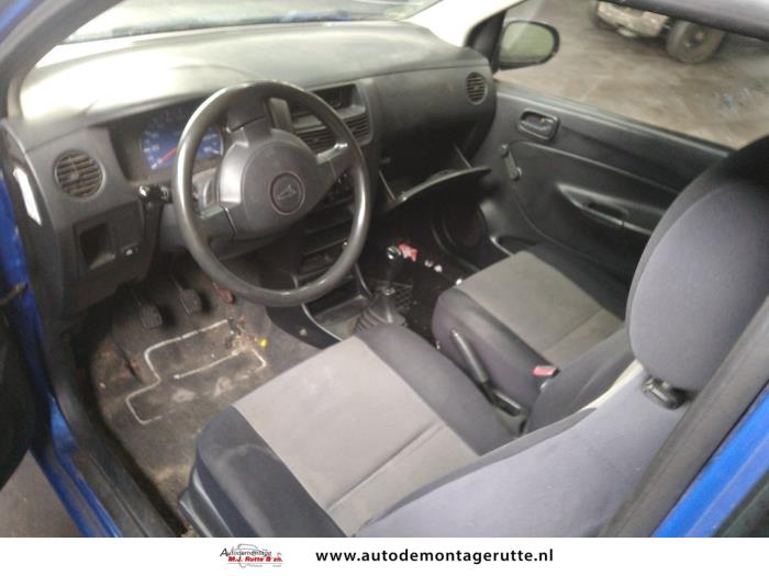 Daihatsu Cuore 1.0 12V DVVT Skrotfordon (2006, BLAUW)
