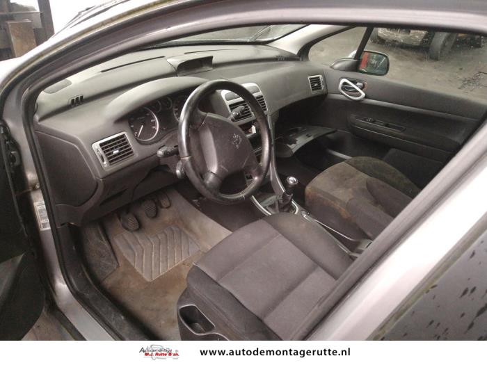 Peugeot 307 SW 2.0 16V Schrottauto (2003, Grau)