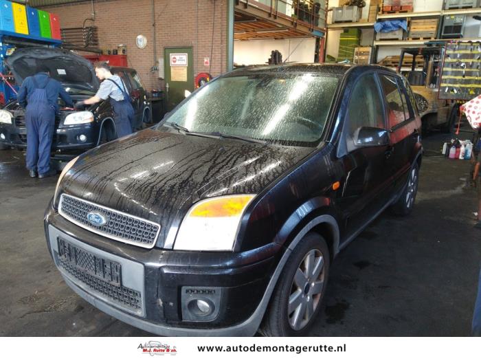 Ford Fusion 1.4 16V Schrottauto (2006, Schwarz)