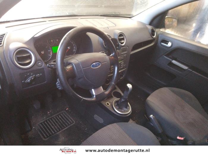Ford Fusion 1.4 16V Schrottauto (2006, Schwarz)