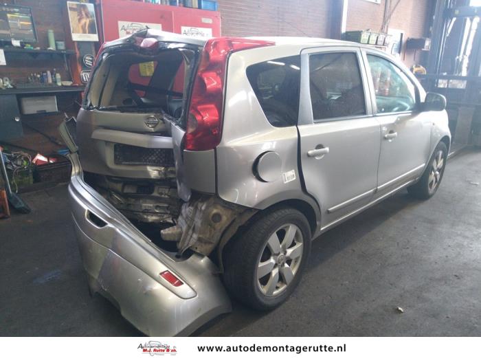 Nissan Note 1.6 16V Skrotfordon (2006, GRIJS)