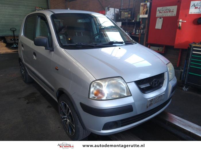 Hyundai Atos 1.1 12V Épave (2005, Gris)