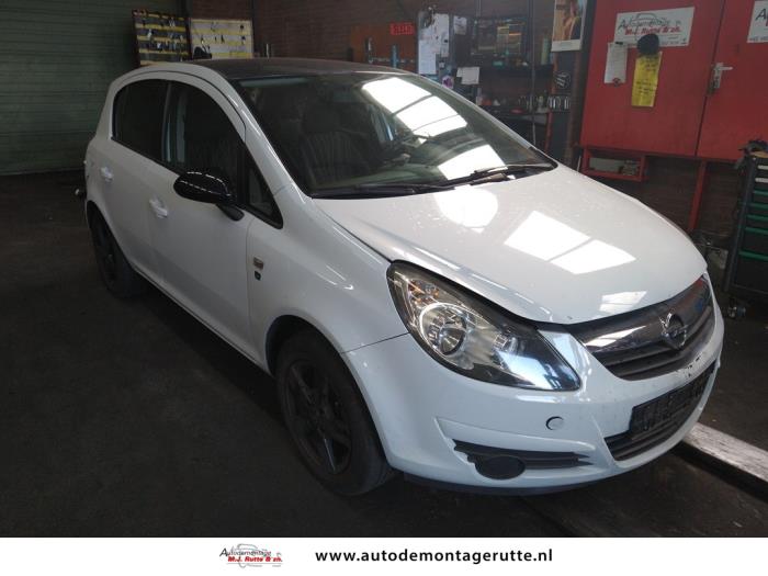 Opel Corsa D 1.0 Schrottauto (2010, Weiß)