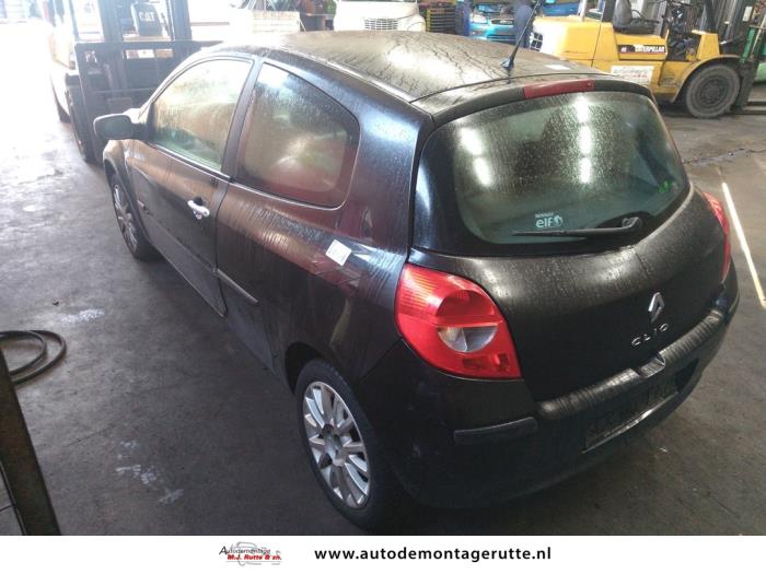 Renault Clio III 1.2 16V 75 Schrottauto (2009, Schwarz)