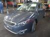 Peugeot 308 1.2 12V e-THP PureTech 110 Samochód złomowany (2015, Szary)
