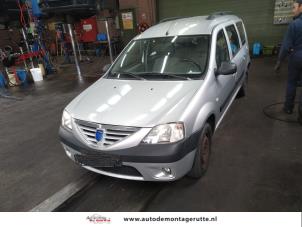 Dacia Logan MCV 1.6  (Épave)