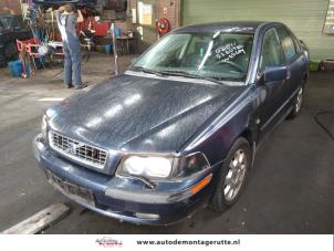 Volvo S40 1.8 16V  (Épave)