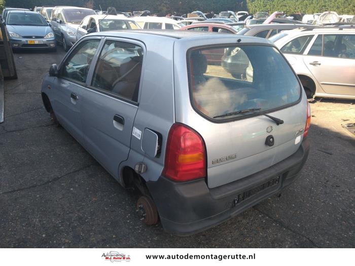 Suzuki Alto 1.1 16V Salvage vehicle (2004, Gray)