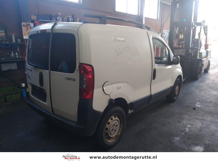 Citroen Nemo 1.4 HDi 70 Vehículo de desguace (2010, Granito)