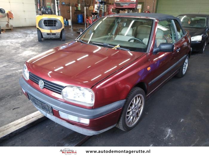 Volkswagen Golf III Cabrio 1.8 Salvage vehicle (1995, Red)