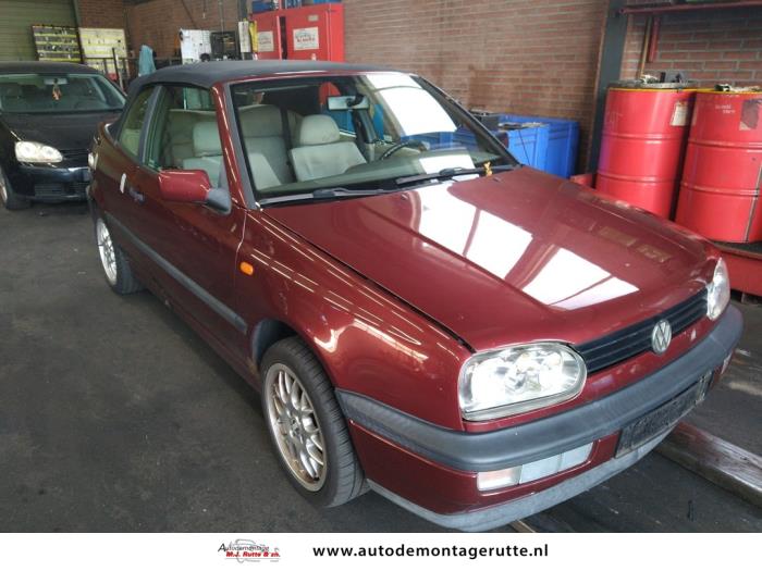 Volkswagen Golf III Cabrio 1.8 Salvage vehicle (1995, Red)