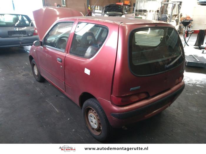 Fiat Seicento 1.1 MPI S,SX,Sporting Salvage vehicle (2002, Red)