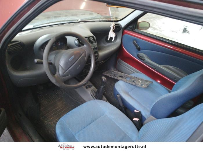 Fiat Seicento 1.1 MPI S,SX,Sporting Salvage vehicle (2002, Red)
