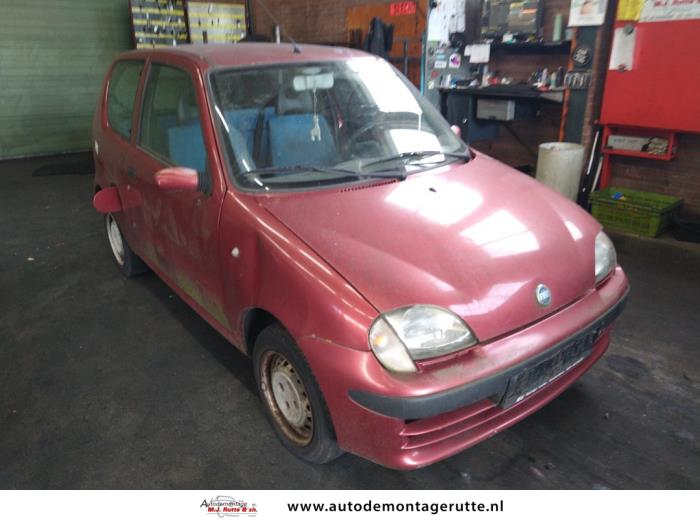 Fiat Seicento 1.1 MPI S,SX,Sporting Salvage vehicle (2002, Red)