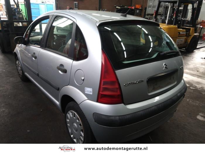 Citroen C3 1.4 Vehículo de desguace (2004, Gris)