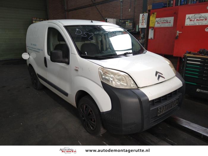 Citroen Nemo 1.4 HDi 70 Vehículo de desguace (2008, Granito)