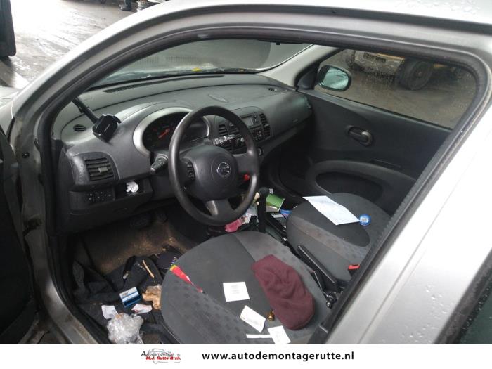 Nissan Micra 1.2 16V Vehículo de desguace (2004, Gris)