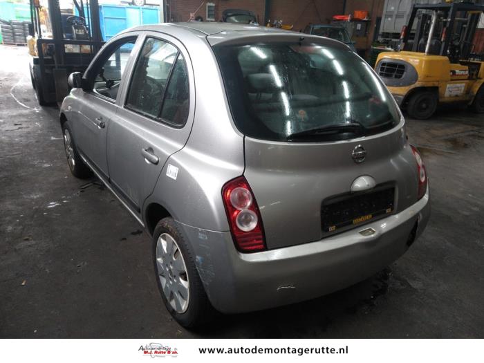Nissan Micra 1.2 16V Vehículo de desguace (2004, Gris)