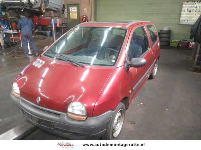 Renault Twingo 1.2 SPi Phase I Salvage vehicle (1995, Red)