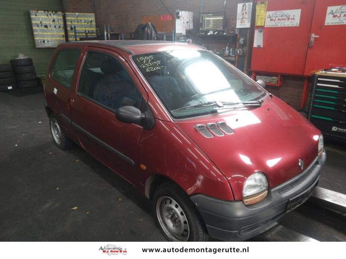 Renault Twingo 1.2 SPi Phase I Salvage vehicle (1995, Red)