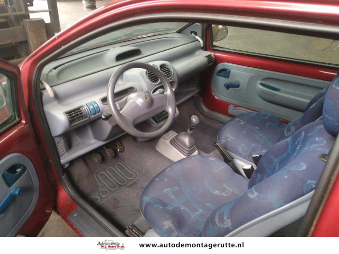 Renault Twingo 1.2 SPi Phase I Salvage vehicle (1995, Red)