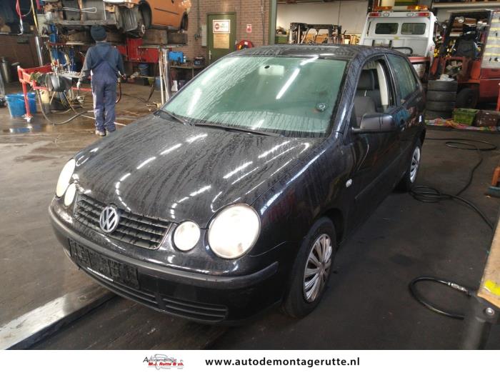 Volkswagen Polo IV 1.4 16V Vehículo de desguace (2002, Negro)
