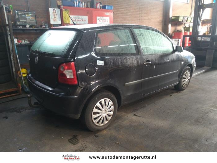 Volkswagen Polo IV 1.4 16V Vehículo de desguace (2002, Negro)