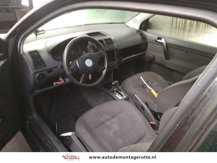 Volkswagen Polo IV 1.4 16V Vehículo de desguace (2002, Negro)