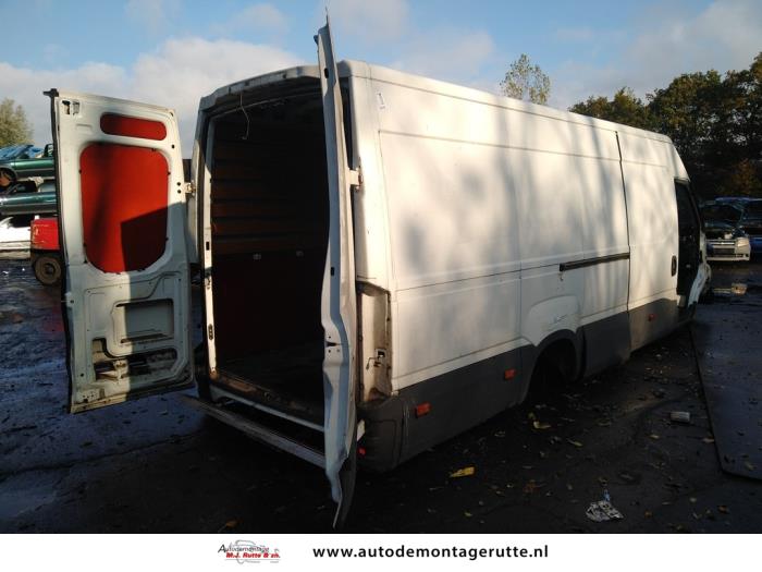 Iveco New Daily VI 33S14, 35C14, 35S14 Skrotfordon (2020, WIT)