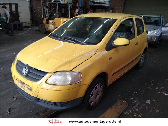Volkswagen Fox 1.2 Skrotfordon (2006, GEEL)