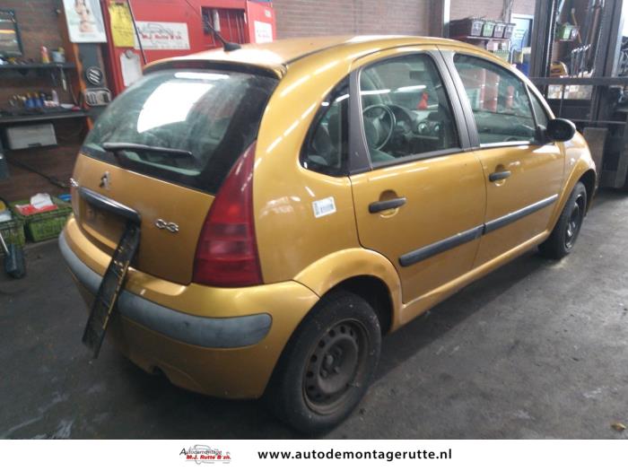 Citroen C3 1.4 Skrotfordon (2003, GEEL)