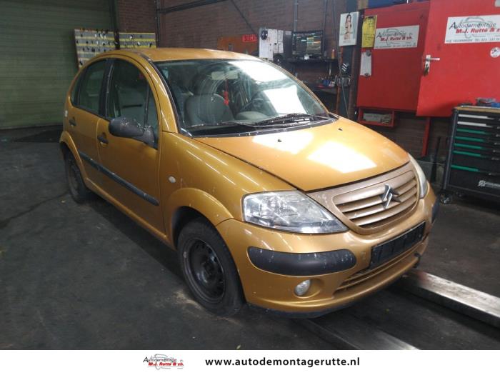 Citroen C3 1.4 Skrotfordon (2003, GEEL)